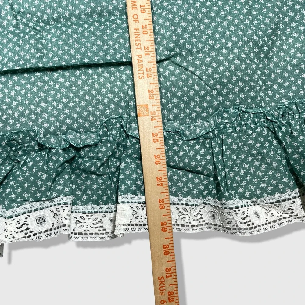 JC Penney Curtains Valance Pair Green Floral Lace‎ Trim Cottagecore Vintage